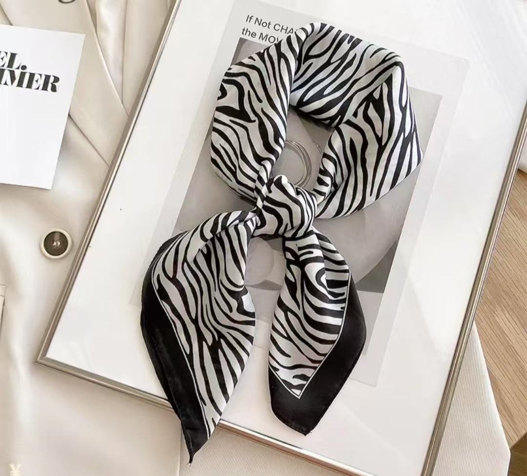 Foulard Twill in Seta Elegante